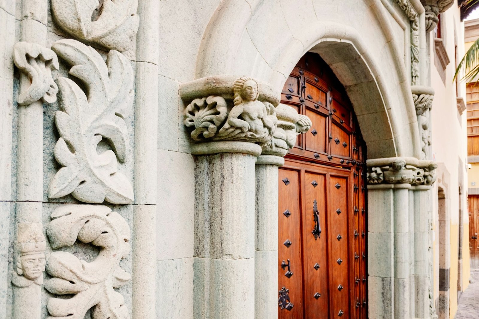 Gevel van het Columbus huismuseum in Las Palmas de Gran Canaria