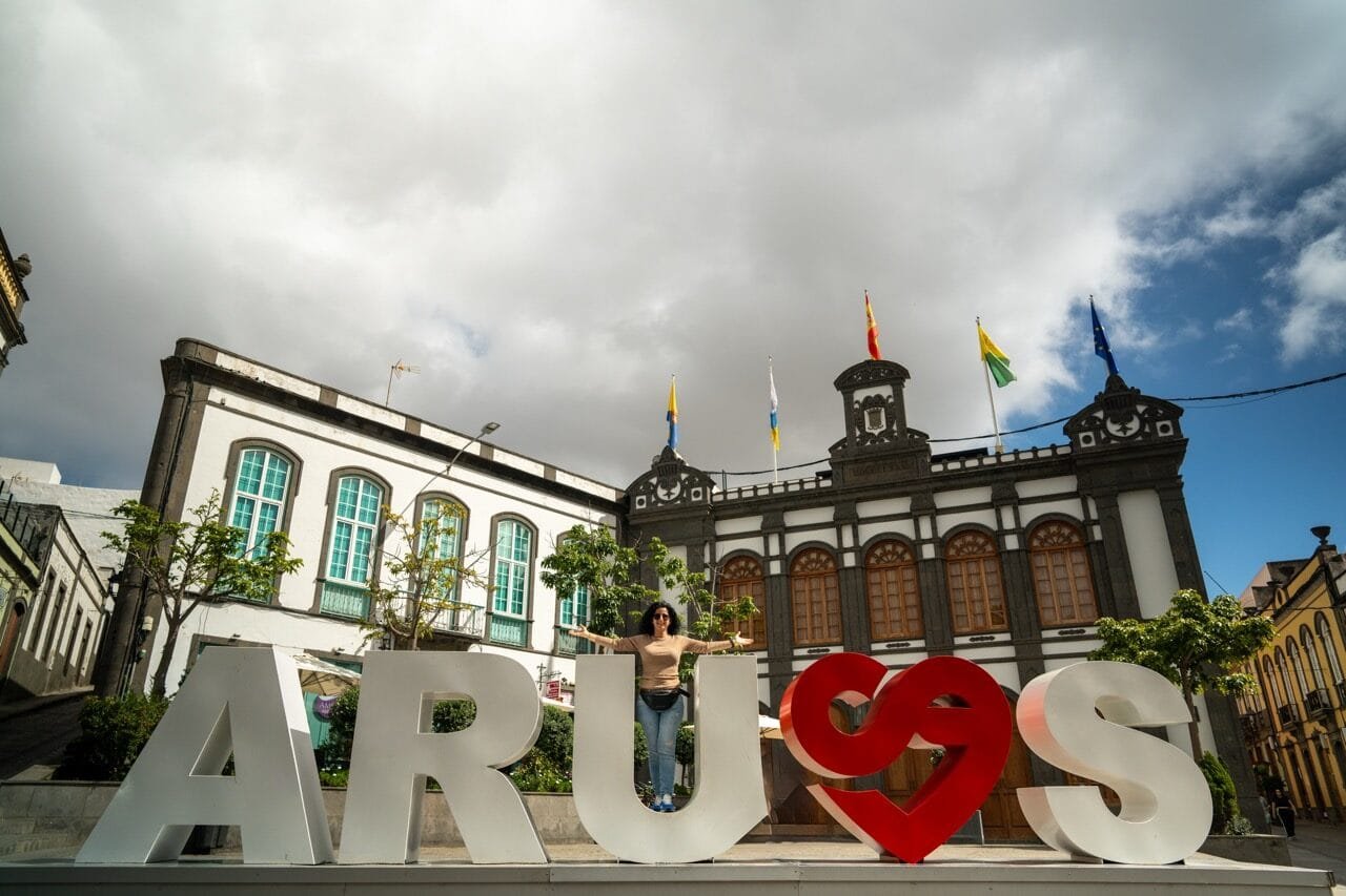 Arucas church sign photoshoot Gran Canaria