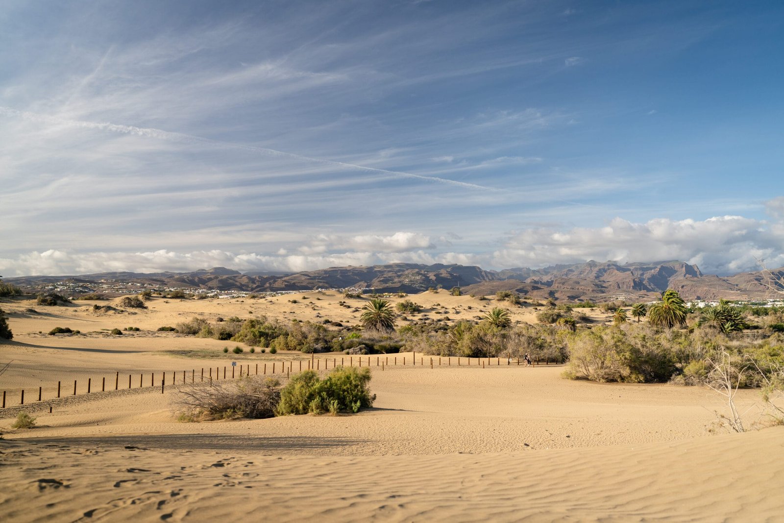 Maspalomas empty dunes landscape photoshoot
