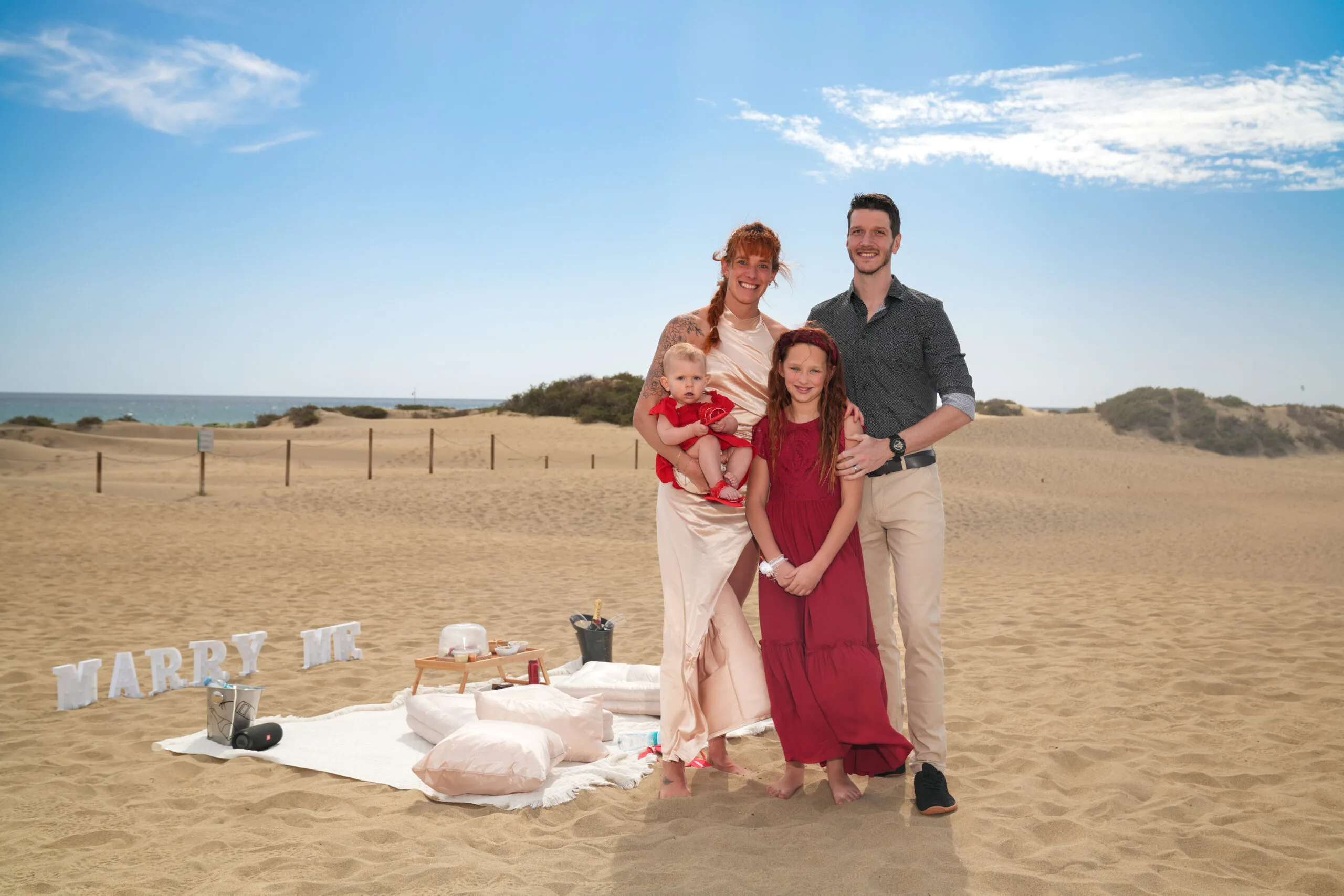 Picnic photoshoot Gran Canaria beach 2026